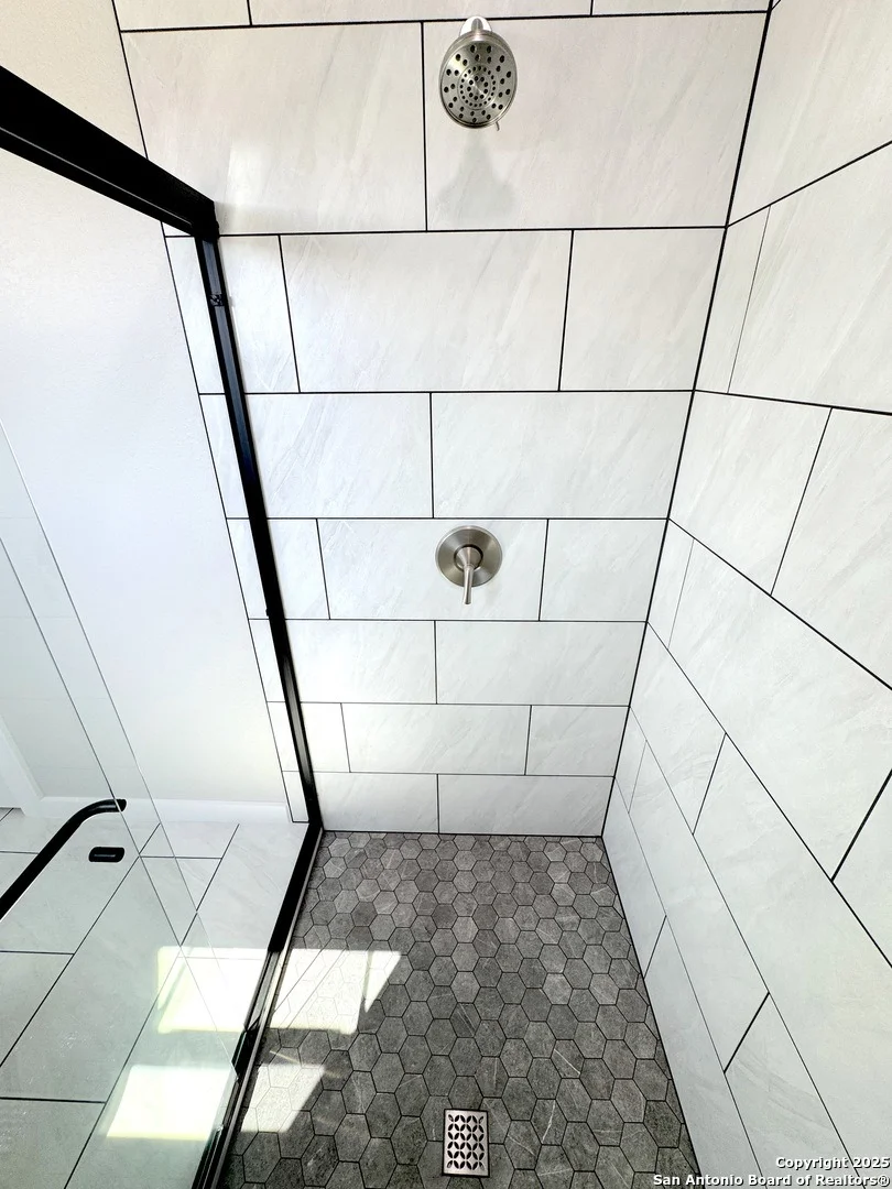 Photo of 1135 Southline