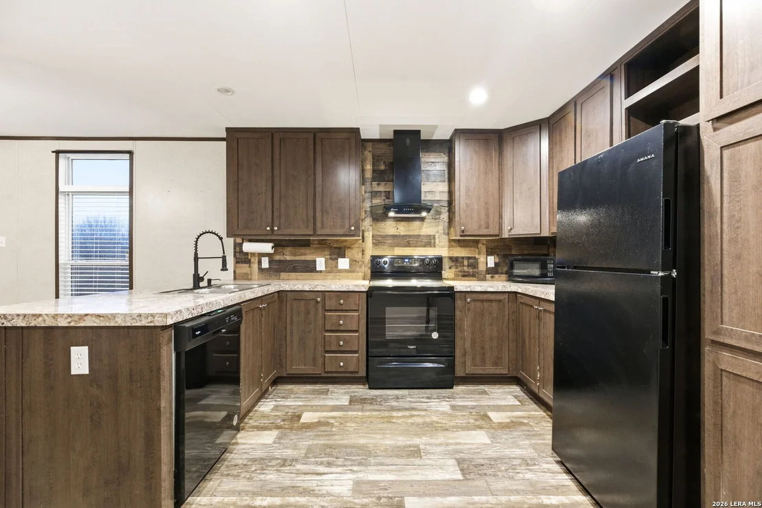 Photo of 2383 Tomblin
