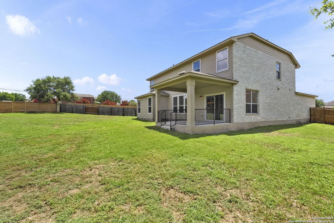 Photo of 213 Springtree Parkway