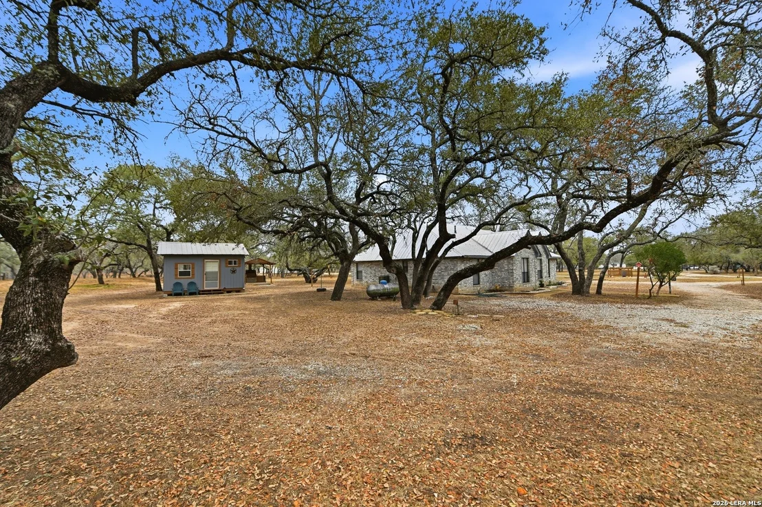 Photo of 561 County Road 785
