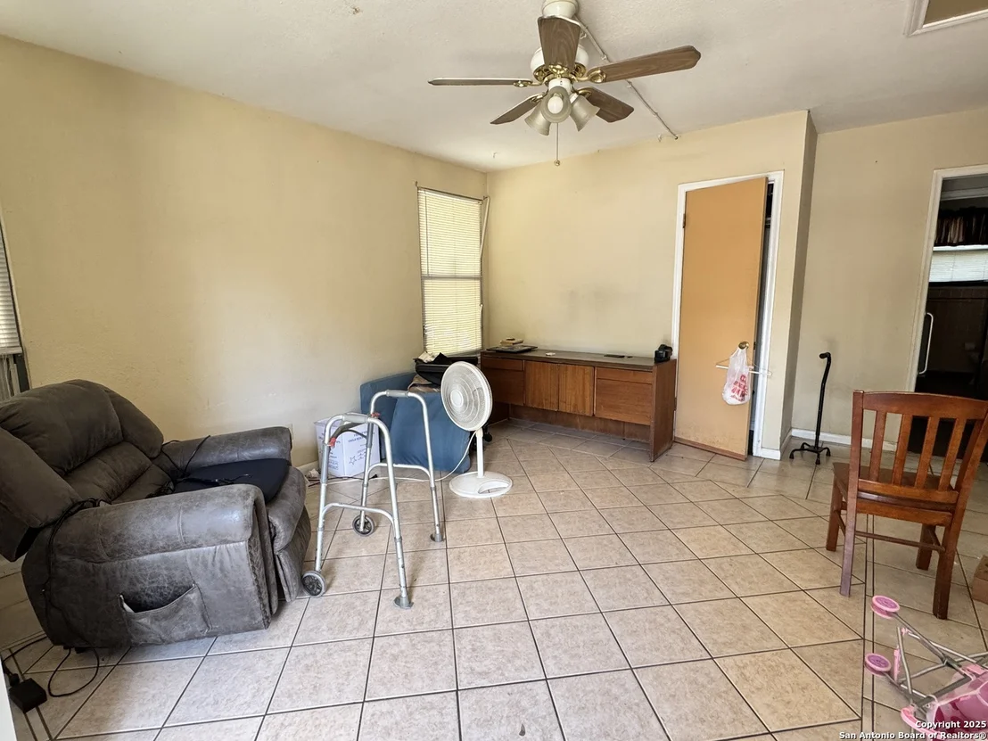 Photo of 3334 Cato