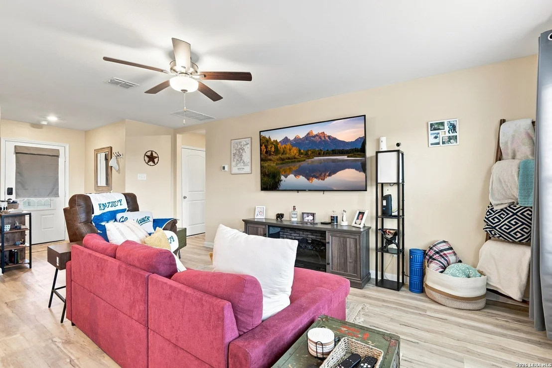 Photo of 16000 STRATFORD CV