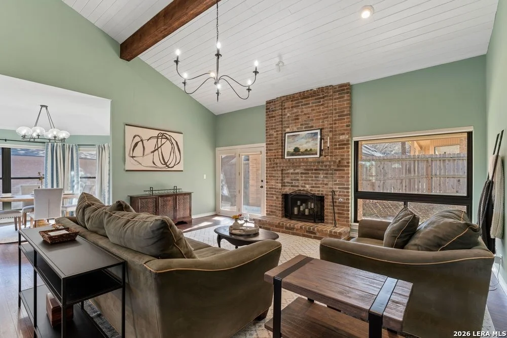 Photo of 14802 River Mill
