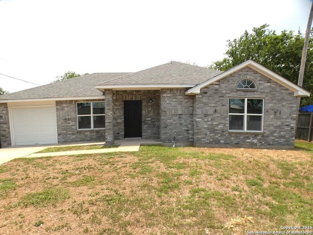 Photo of 506 Hillside Drive