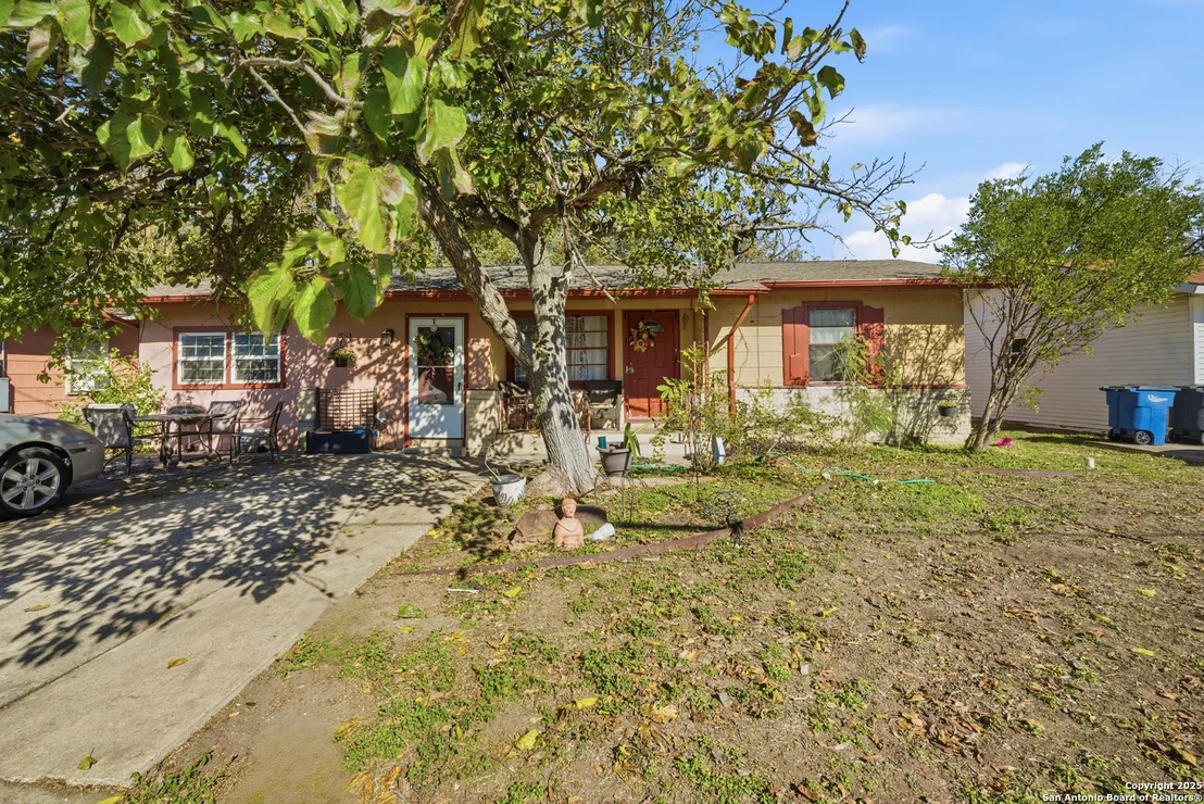 Photo of 235 Meadow