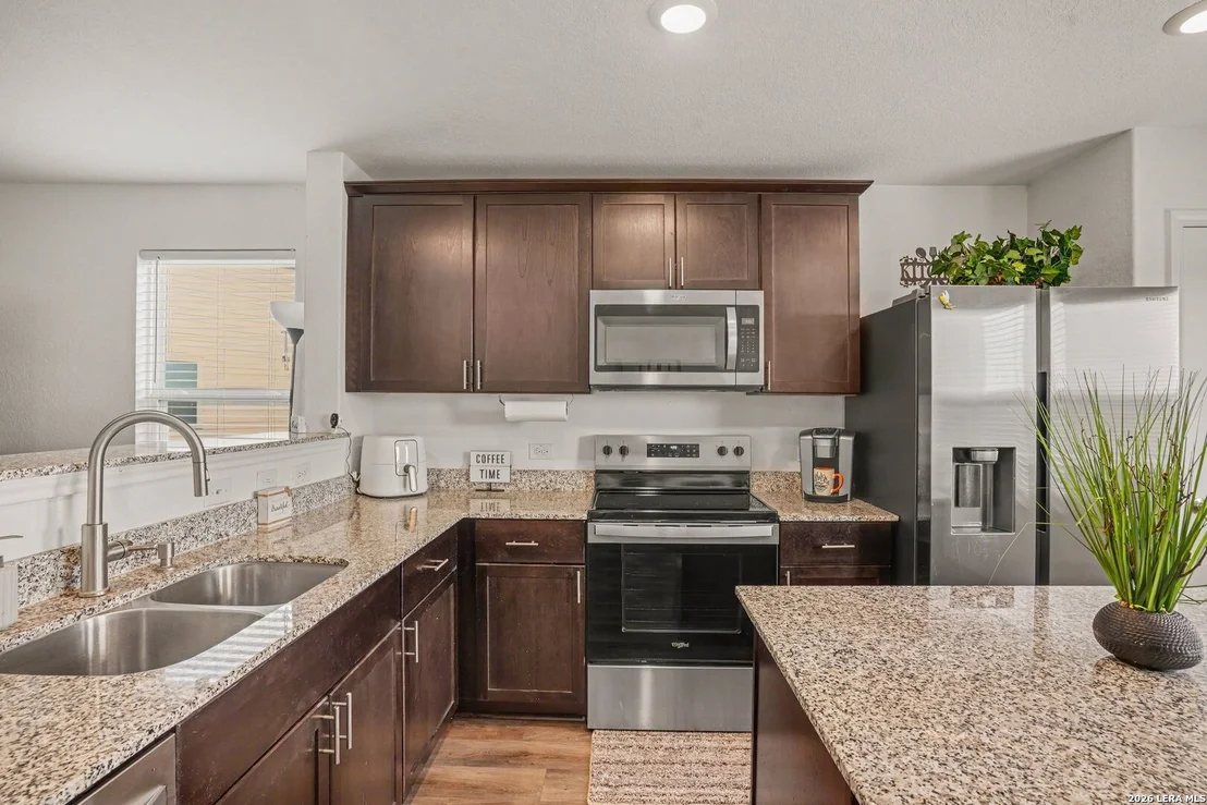 Photo of 105 Twin Swan Dr