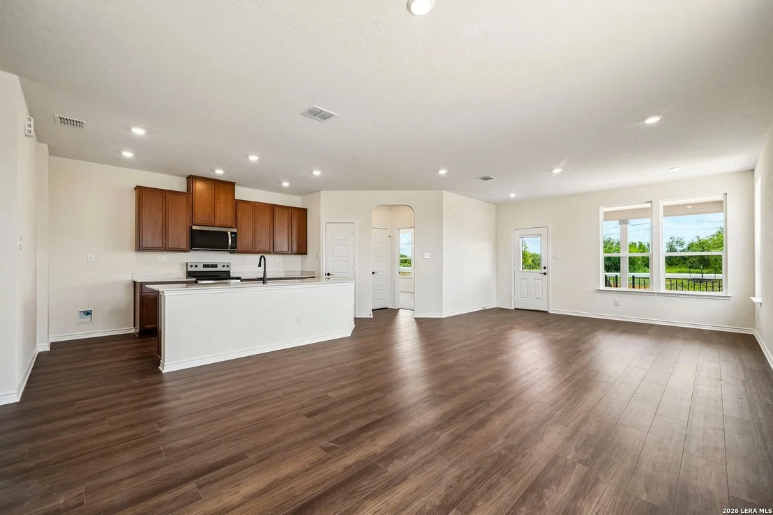 Photo of 7724 MOUNTAINEER WAY