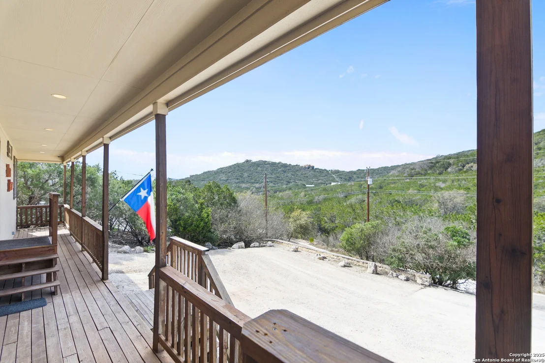 Photo of 420 Canyon Oaks