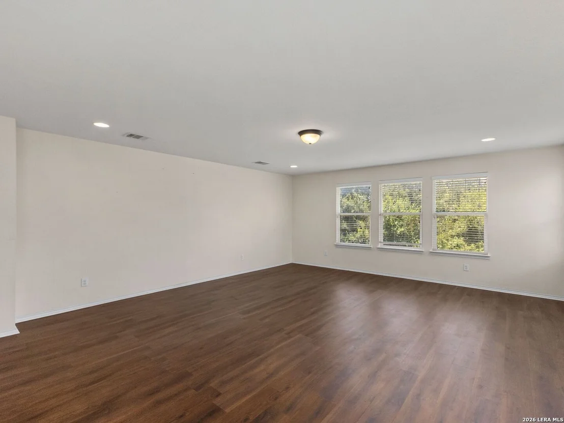 Photo of 1100 RENAISSANCE TRL
