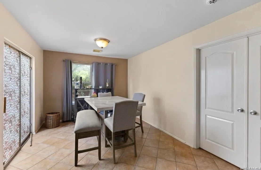 Photo of 1427 Kingsbridge