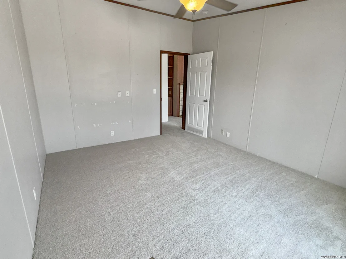 Photo of 2462 Chase Road