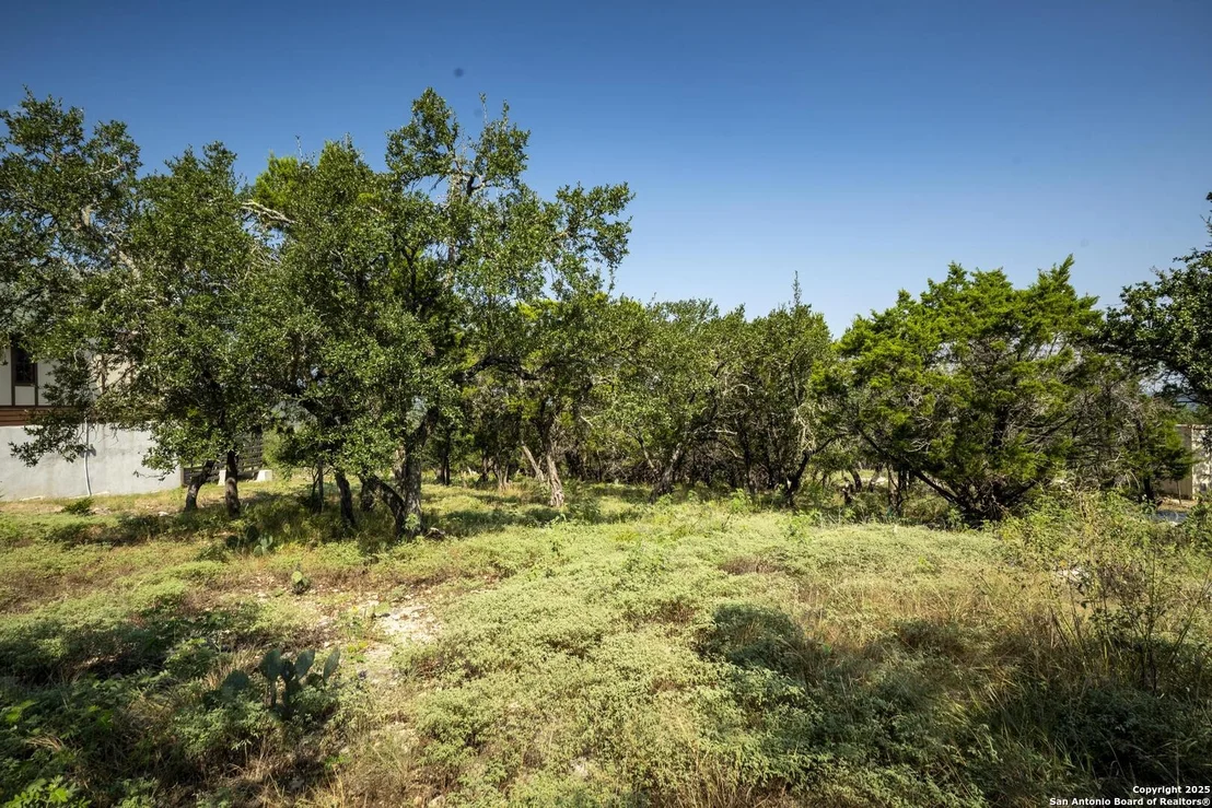 Photo of 2601 Summit Dr