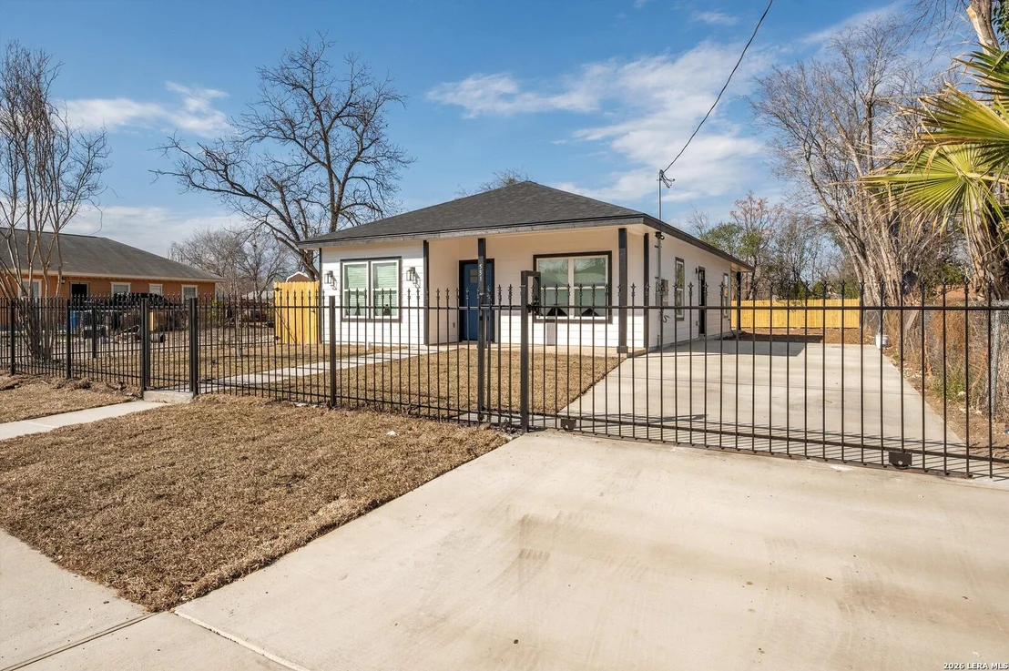 Photo of 531 Sunglo
