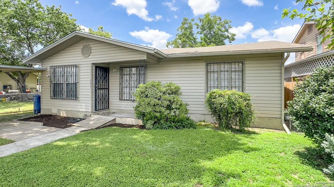Photo of 331 Aaron Pl