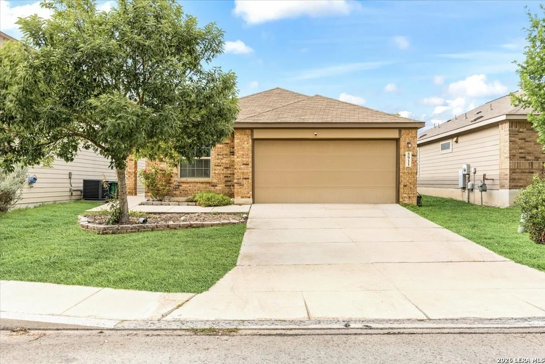Photo of 5911 Bridle Bend