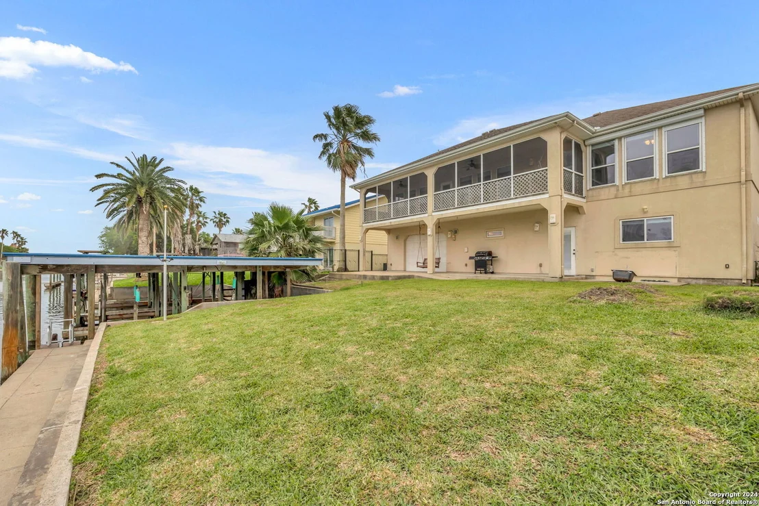Photo of 162 Whiteley Dr