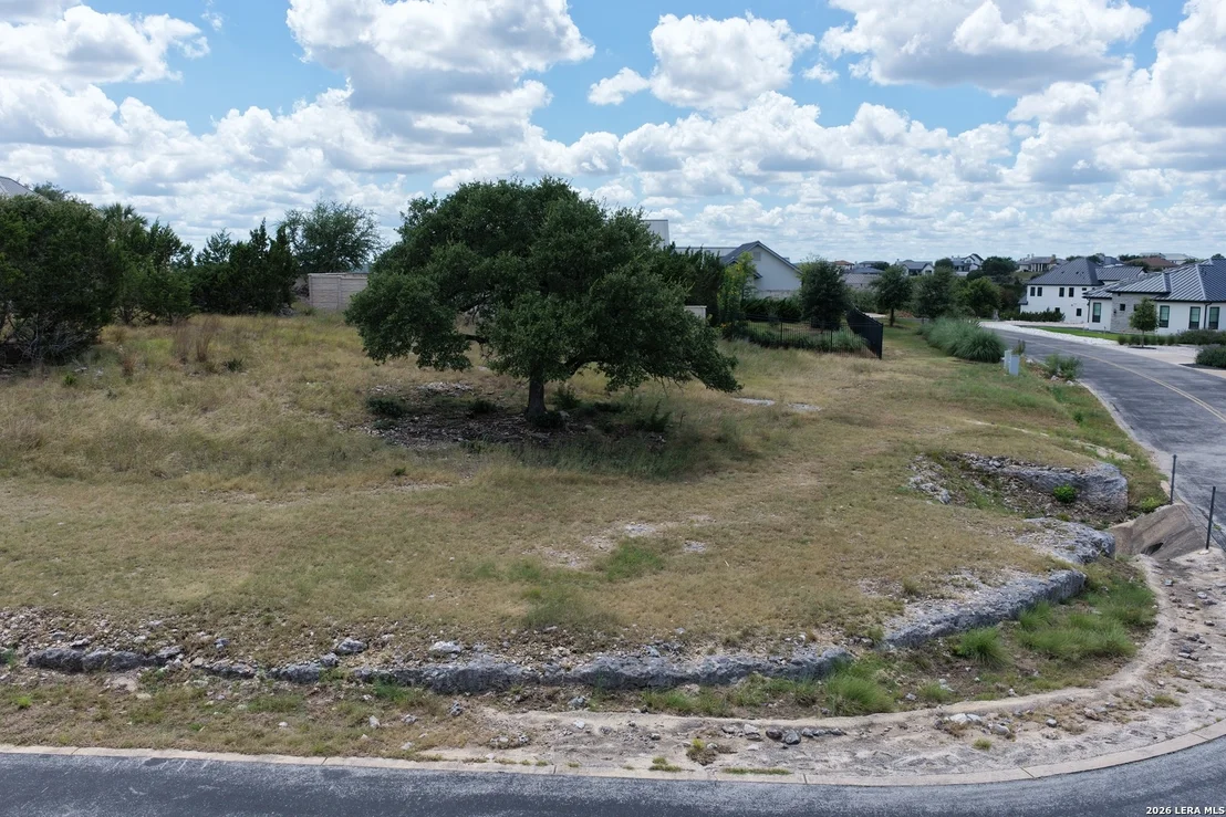 Photo of 533 HANNAH LN