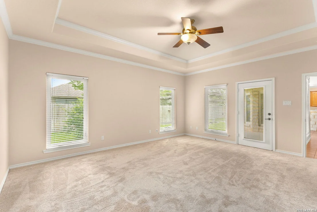 Photo of 809 Saint James