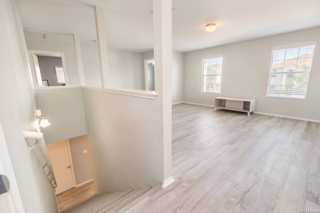 Photo of 24703 Maple Crest
