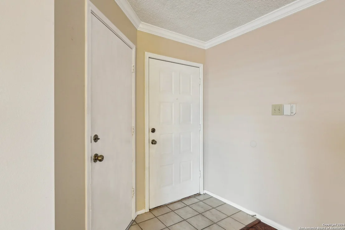 Photo of 9181 RIDGE PATH
