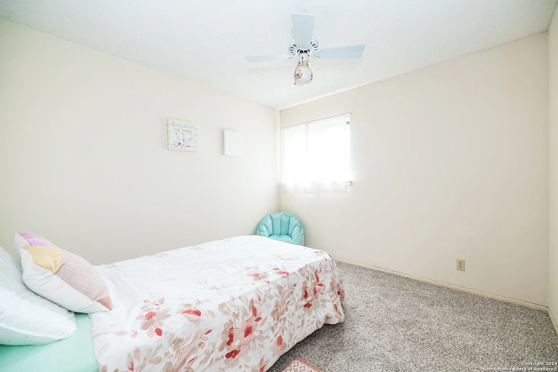 Photo of 6018 GRAND Point