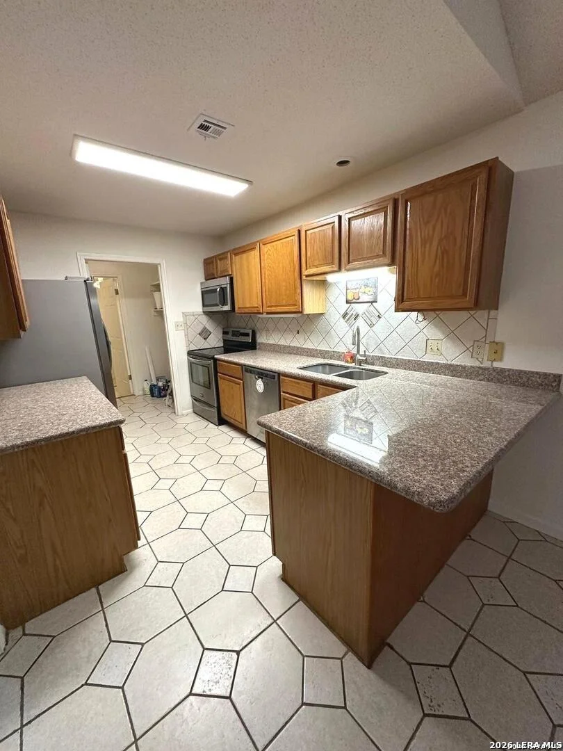 Photo of 336 SOLLOCK DR