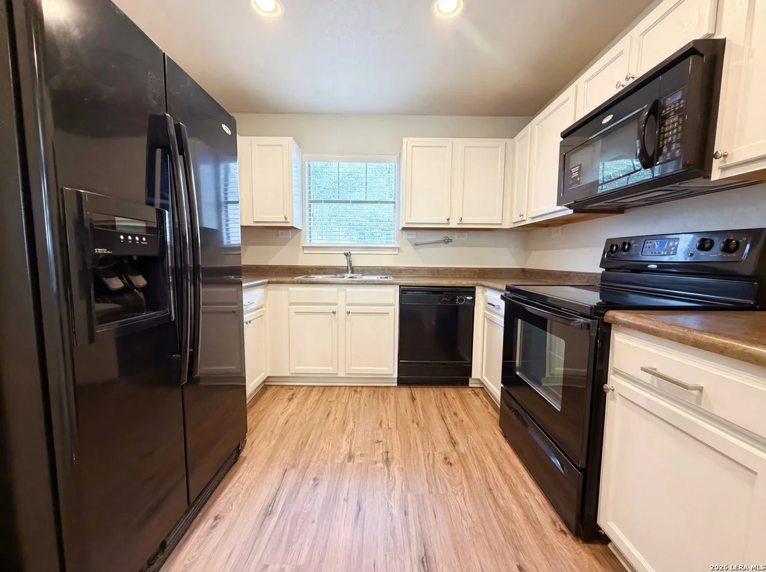 Photo of 5708 MAXFLI DR