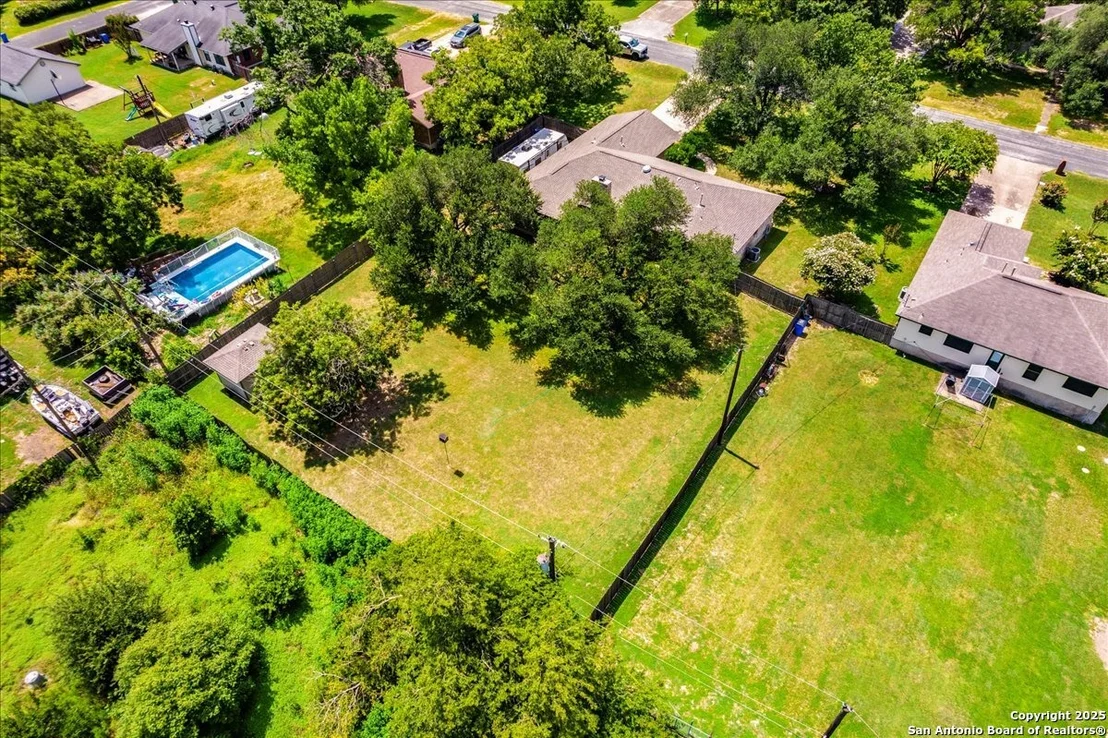 Photo of 1612 Buttercup
