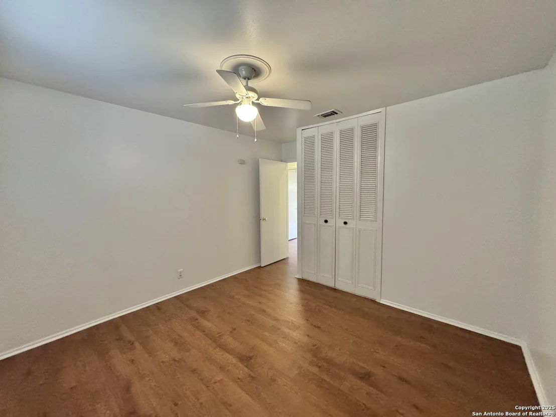 Photo of 8015 New World