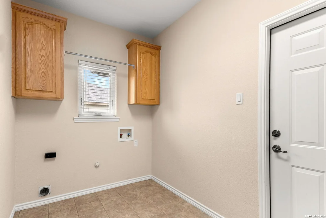 Photo of 809 Saint James