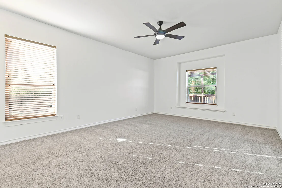 Photo of 1323 Brook Bluff