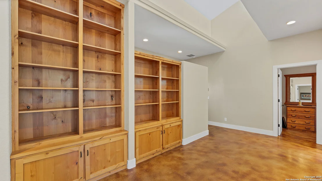 Photo of 475 JACKSON RD
