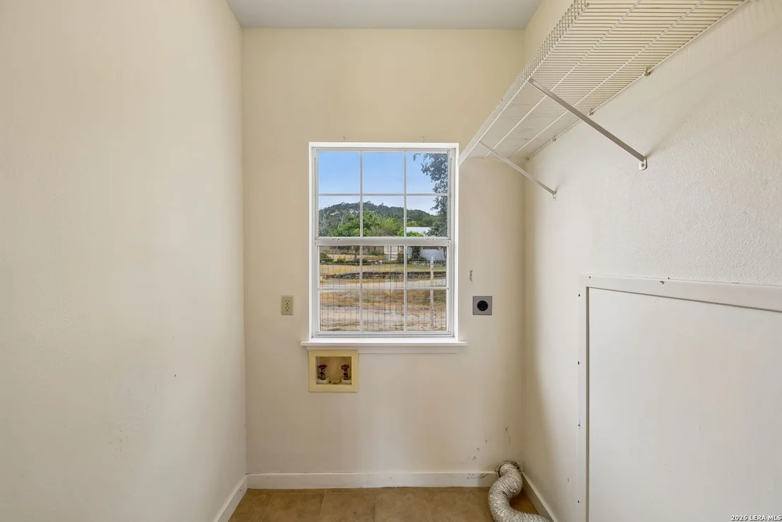 Photo of 48 Holiday Rd