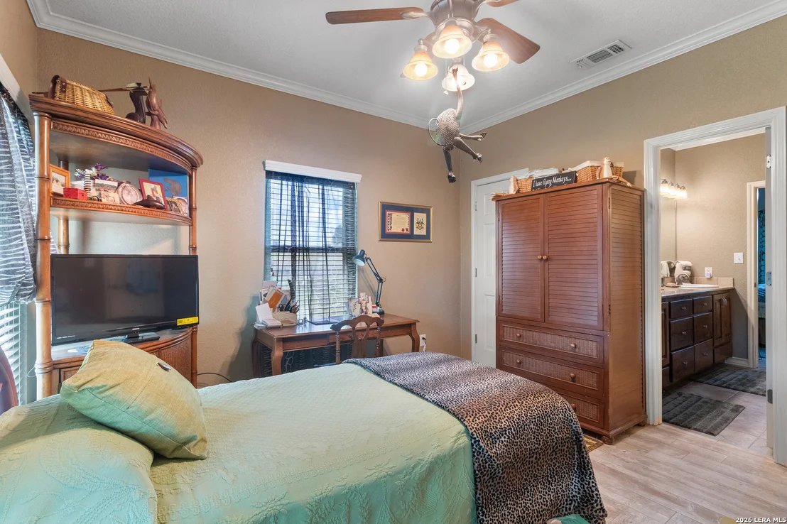 Photo of 212 ANTLER CIR