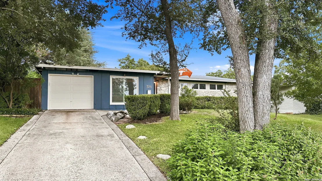 Photo of 326 Burnside Dr