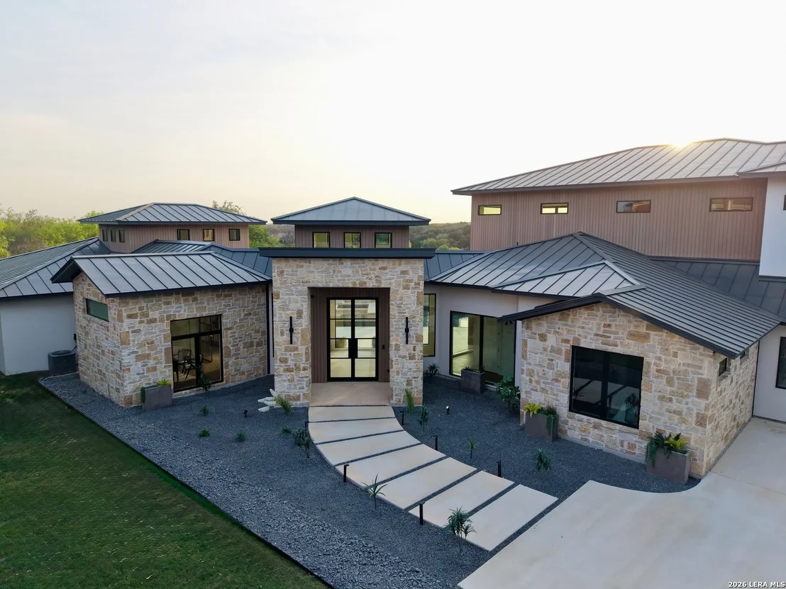 Photo of 104 S Tower Drive