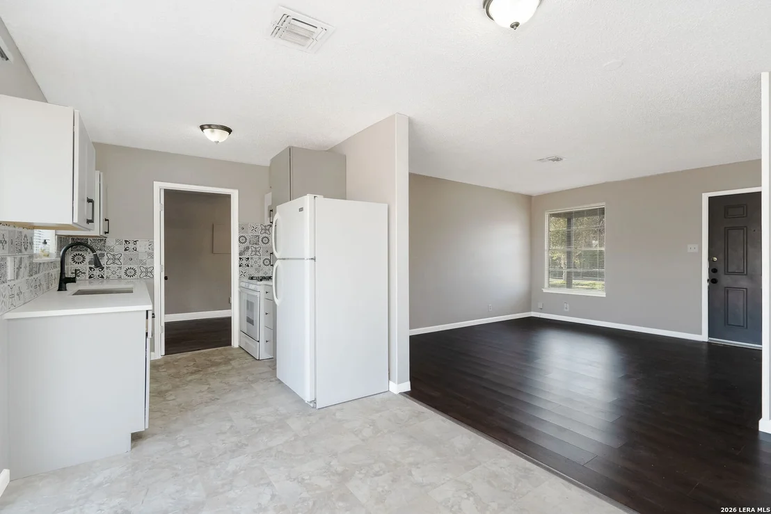 Photo of 462 HATFIELD ST