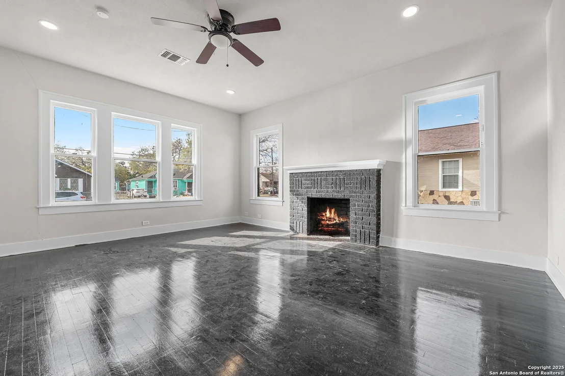 Photo of 343 Canton