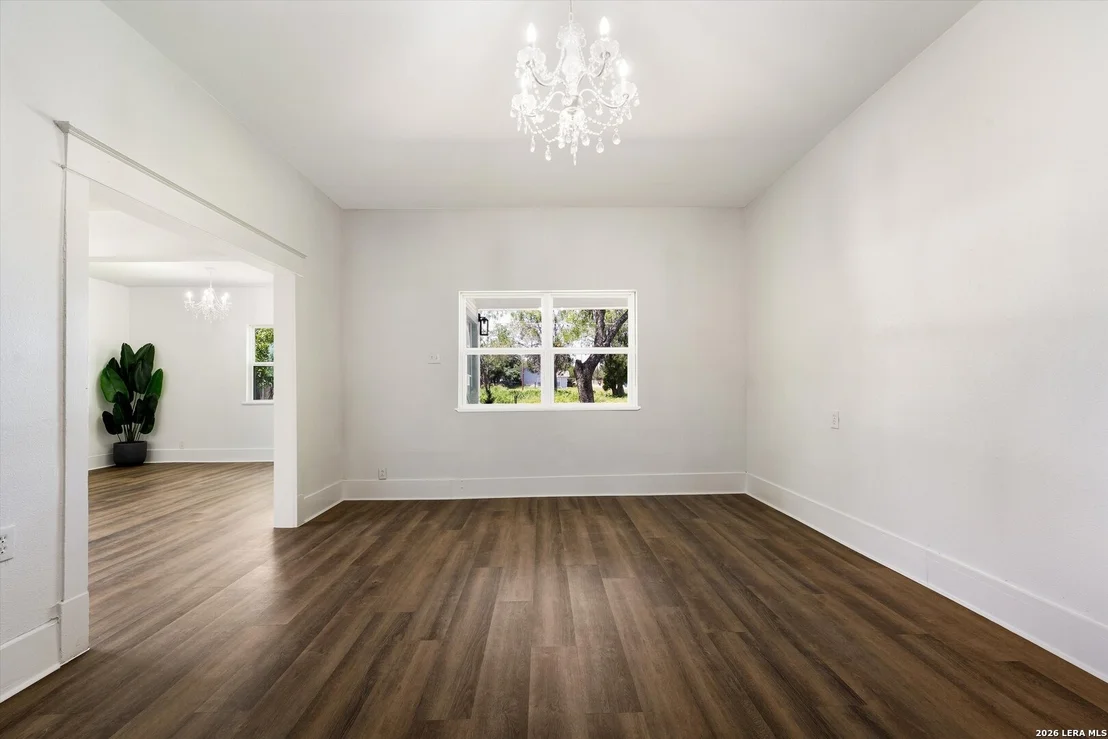 Photo of 536 Commerce St