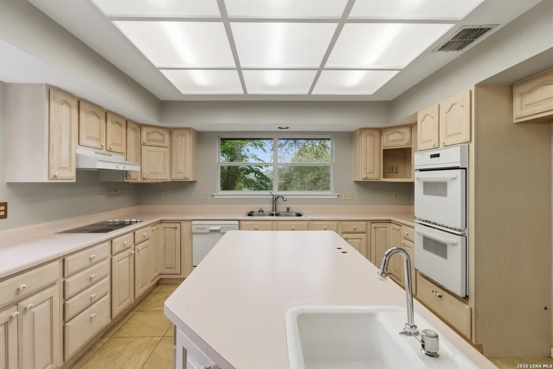 Photo of 292 Phillip Dr