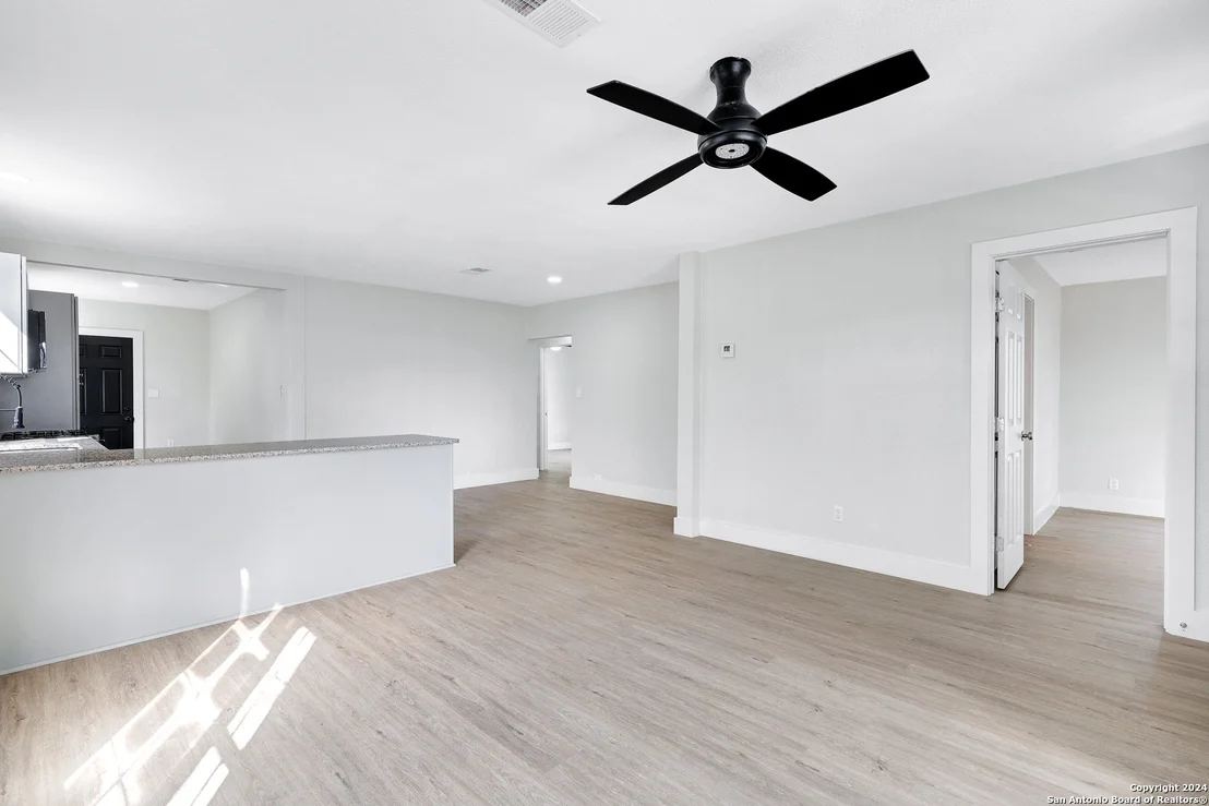 Photo of 1321 LEE HALL
