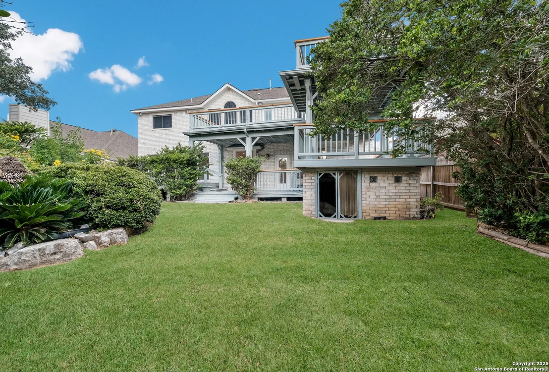 Photo of 726 Mello Oak