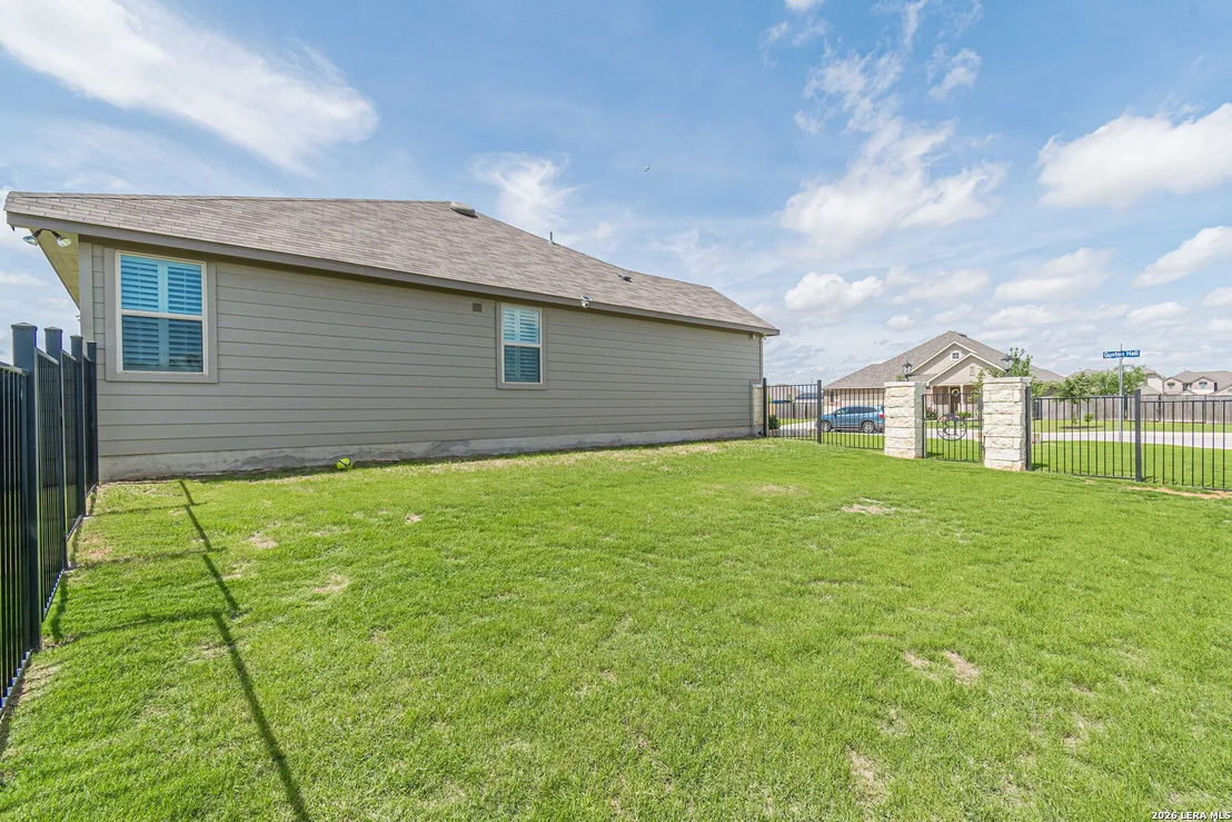 Photo of 5302 Guston Hall