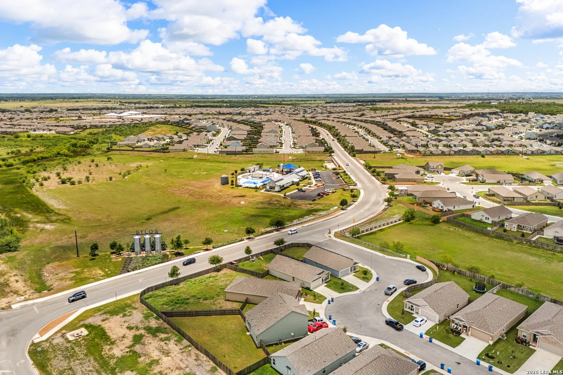 Photo of 14011 Feed Park