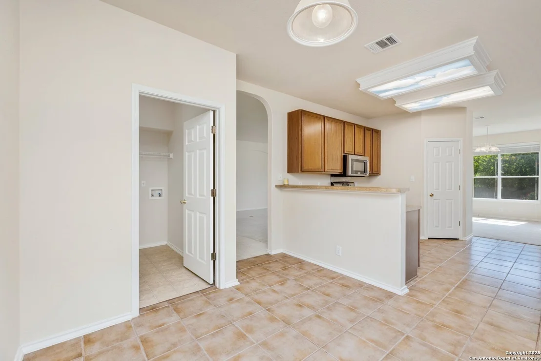 Photo of 14204 Auberry