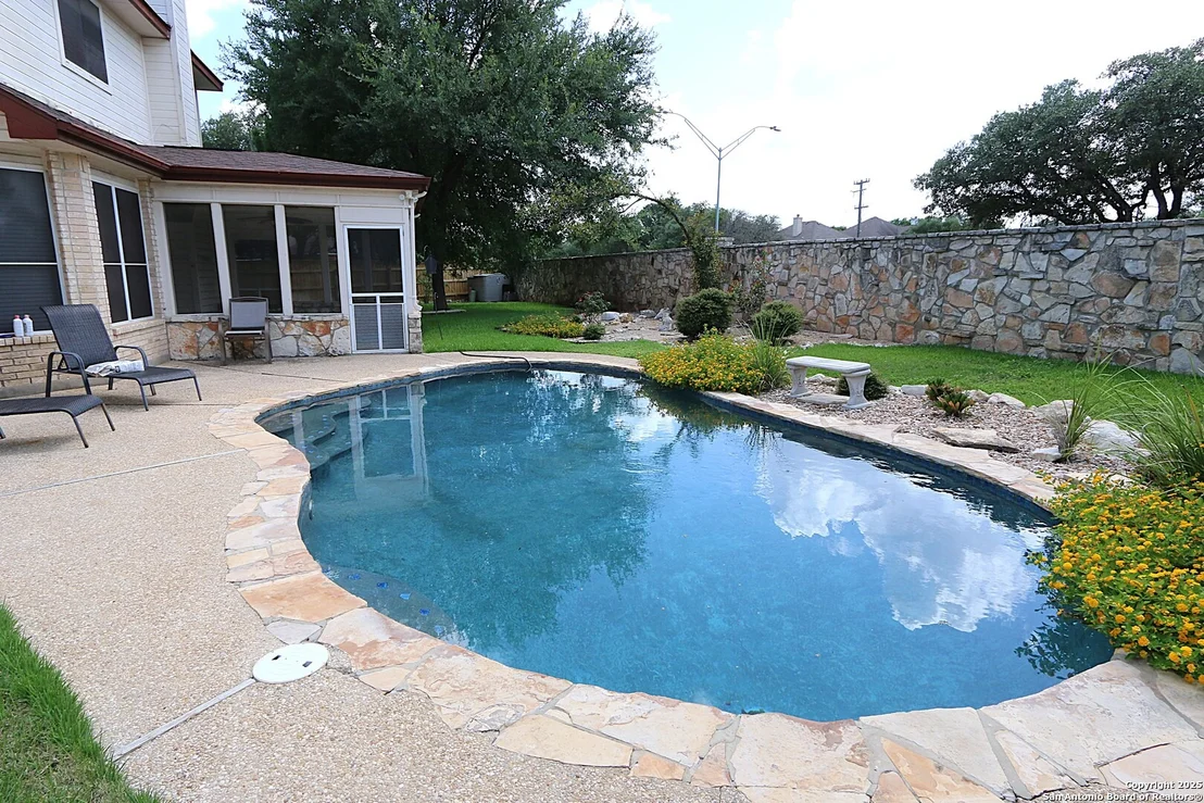 Photo of 4922 Rosemoss