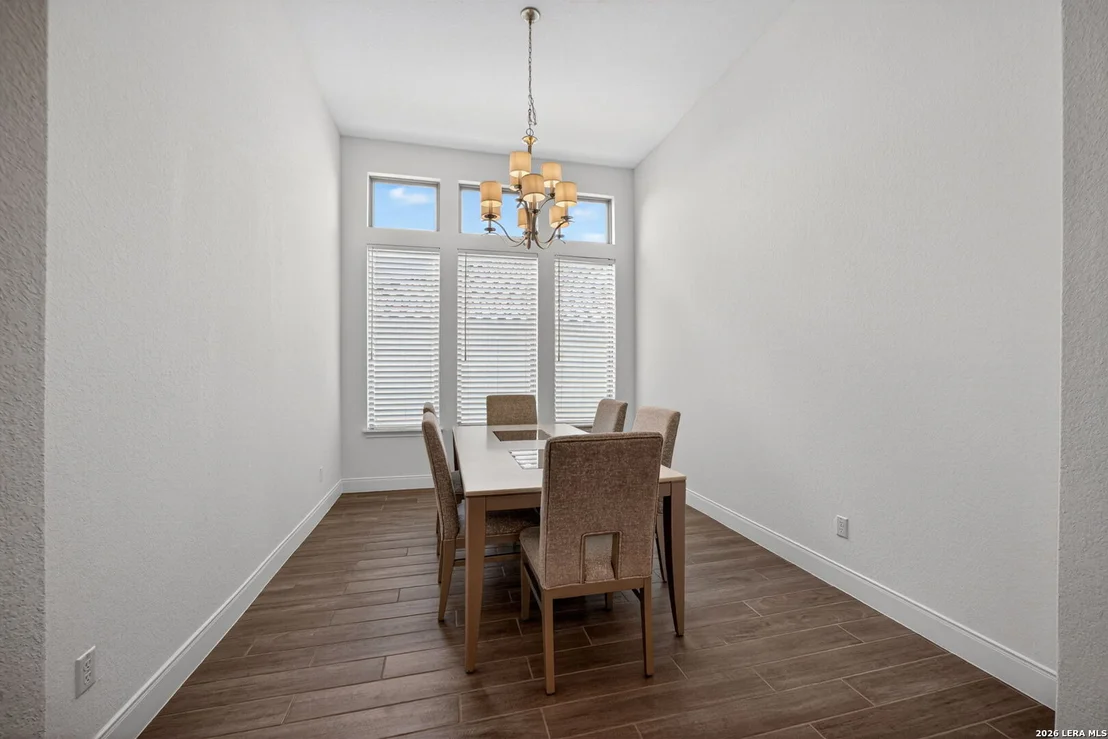 Photo of 23218 Curvado