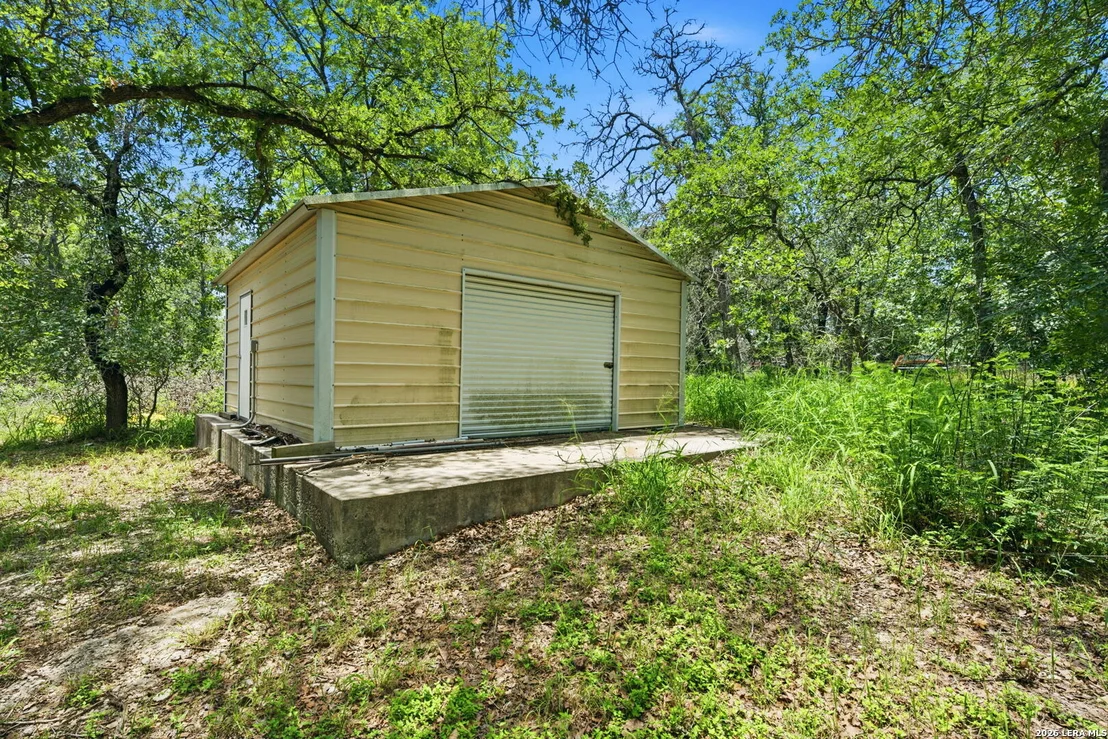 Photo of 216 OAK GRV