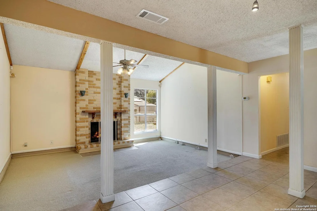 Photo of 3334 Meadow
