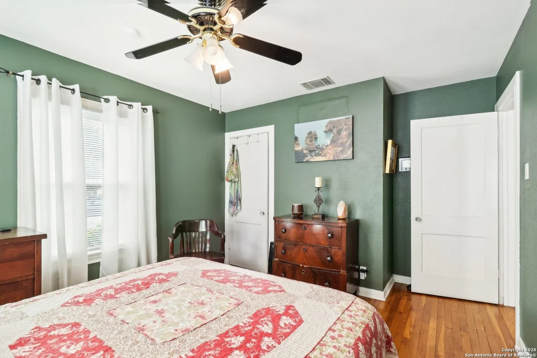 Photo of 2319 RAMONA